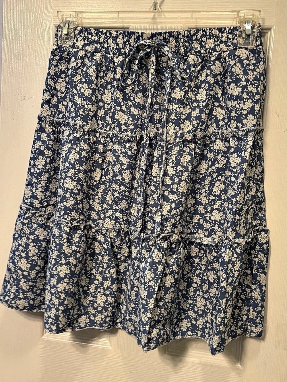 Floral A-Line Skirt in Blue & White Size Large